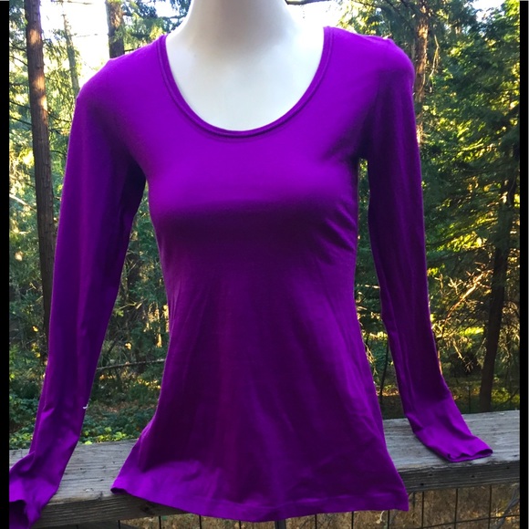 Banana Republic Tops - Banana Republic raspberry long sleeve T shirt